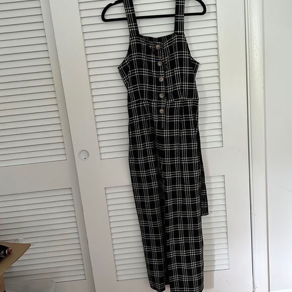 American Eagle Outfitters Pants - American Eagle Black with White Plaid Jumpsuit with buttons